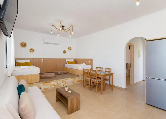 Sunny View Retreat House *